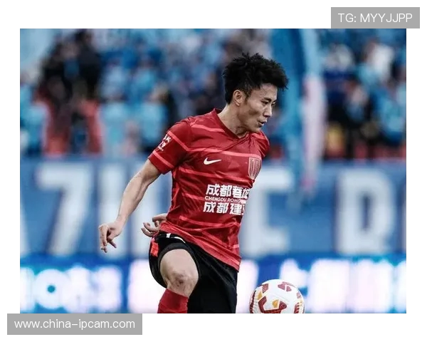 上海海港力克成都蓉城全力冲击联赛冠军争夺战