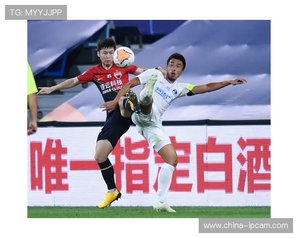 中超精彩对决深圳队迎战大连队全力争胜展现足球魅力